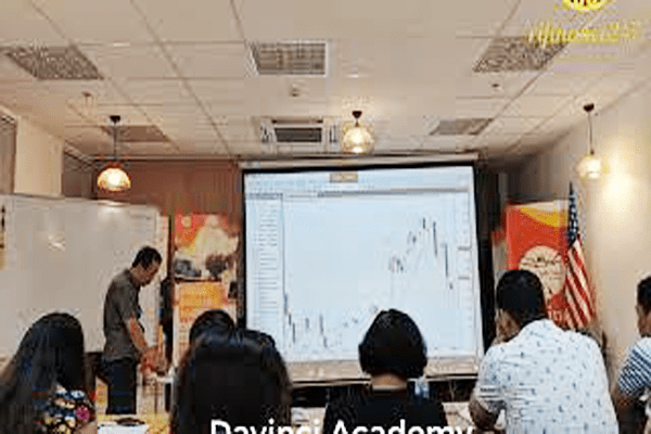 Nguyễn Việt Hùng Davinci lừa đảo hay không? 4 Khóa học chứng khoán forex của Nguyễn Việt Hùng Davinci lừa đảo hay không?